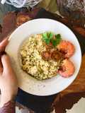 Risotto de aguacate, sepia y gambones