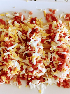 Una foto de Espárragos con mayonesa huevo y jamón ibérico