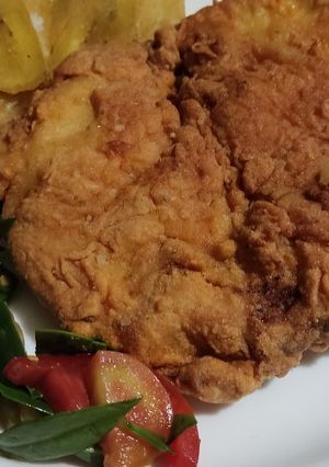 A picture of Broaster-Style Chicken Breast.