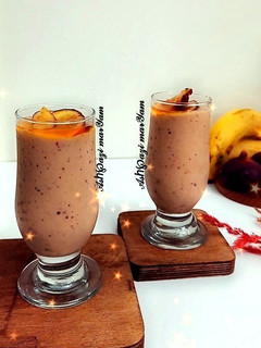 عکسی از دستور اسموتی انجیر و موز🍹🥤