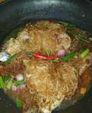 Cá chưng tương, miến