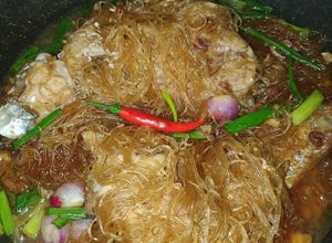 Hình của món Cá chưng tương, miến.