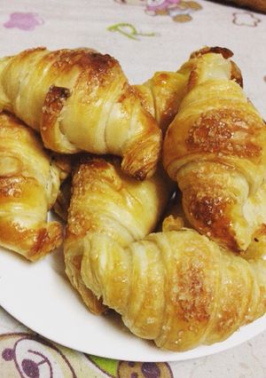 Hình của món Bánh mì sừng bò.