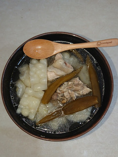 剝皮辣椒苦瓜雞湯 的食譜成品照片