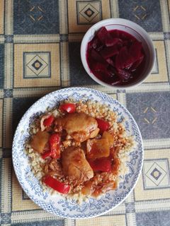 1334. Csirke pörkölt bulgurral és céklával ! recept fotója