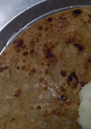 A picture of Mooli paratha.