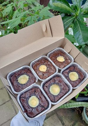 Foto resep Brownies Cup (1 telur) dengan Cream keju