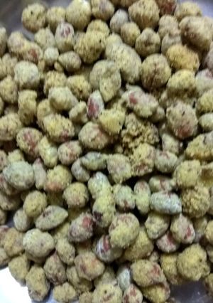 A picture of Masala peanuts in microwave.