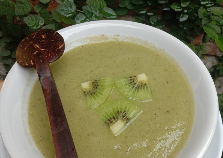 Green Smoothie 🍏🍐🥝