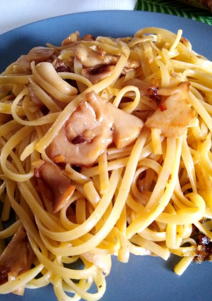 Una foto de Tallarines con boletus🍝🍄