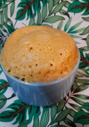 Una foto de Torta de mermelada en taza