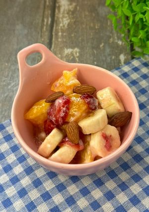 Gambar Buah campur yogurt madu