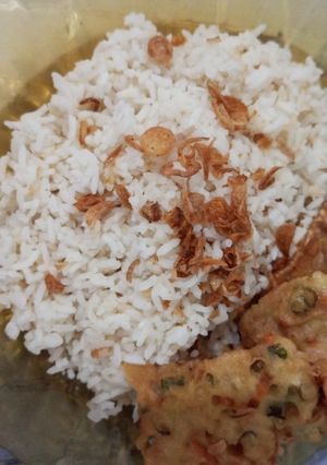 Foto resep Nasi uduk magic com