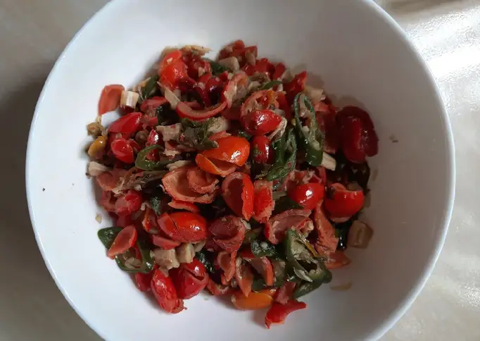 Kutang (kulit tangkil) cabe ijo