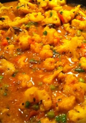 A picture of Delious gobhi masala gravy...