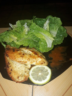 Una foto de Filete de pollo al limón