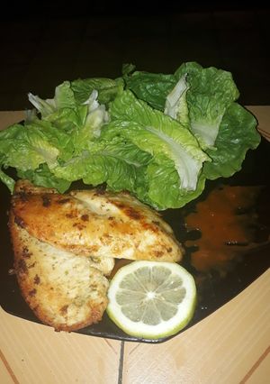 Una foto de Filete de pollo al limón