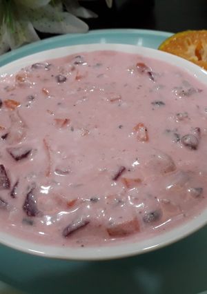 A picture of Beetroot mix fruit raita.