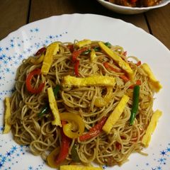 A picture of Egg Noodles.