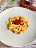 Macarrones con bechamel y chorizo