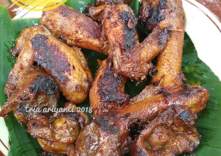 Resep Ayam  Paniki Ternate panggang teflon  oleh Tria 