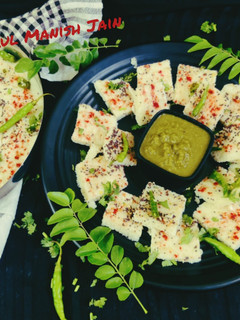 खट्टा ढोकला (khatta dhokla recipe in Hindi) रेसिपी मुख्य फोटो