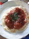 Espagueti con albóndigas
