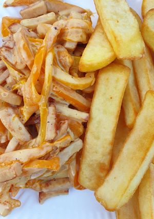Une photo de Poivrons à la crème et lardon de poulet