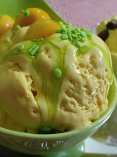 A picture of Mango 🥭 Ice Cream.