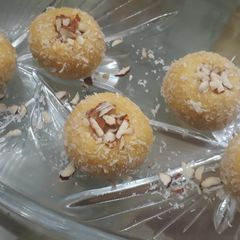 A picture of Coconut Pedah.