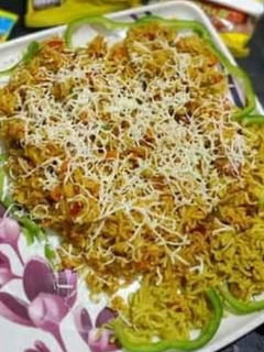 मैगी (maggi recipe in Hindi) रेसिपी मुख्य फोटो