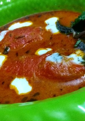 A picture of Soya chaap curry.