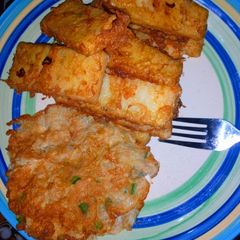 A picture of Golden yam and egg.