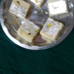 A picture of Coconut burfi.