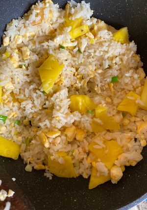รูปของ ข้าวผัดสับประรด🍚🍍🥚🧈🧅🍳