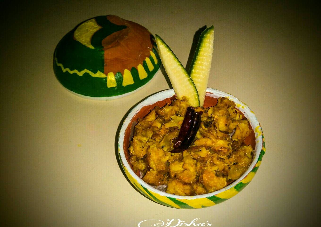 Aam-shol (Snake head murrel fish with green mango)