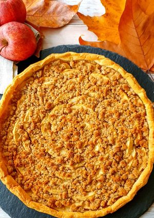 Une photo de Tarte crumble Pommes et Crème de marrons