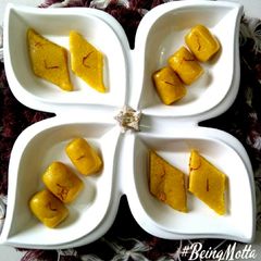 A picture of Kesar kaju katli/kaju roll.