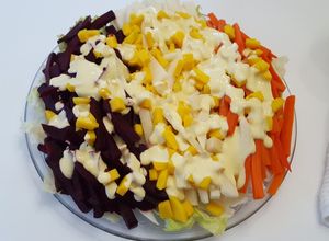 Una foto de Ensalada multicolor de verano