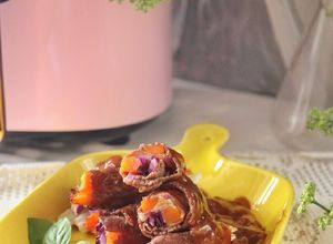 Foto resep Sliced Beef Rolls isi Sayuran dengan Saus Tomat