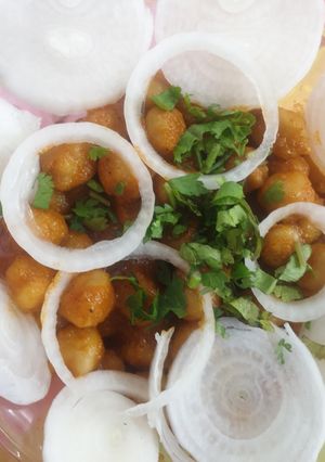 પંજાબી છોલે(Punjabi chhole recipe in Gujarati) રેસીપી મુખ્ય ફોટો