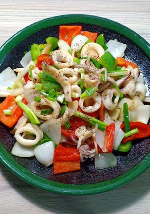 Hình của món Mực xào sốt xí muội.
