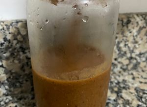 Una foto de Batido de fresa y frutos secos