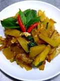 ฟักทองโหระพาผัดใส่ไข่