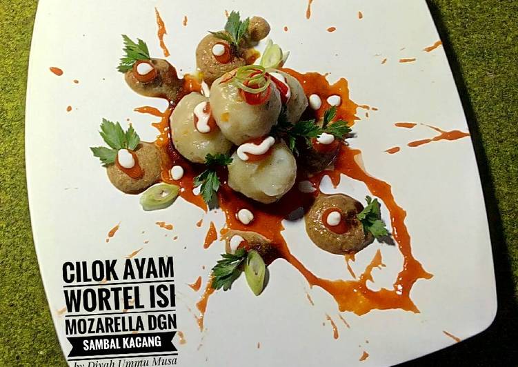 Cilok Ayam Wortel Isi Mozarella + Saus Kacang