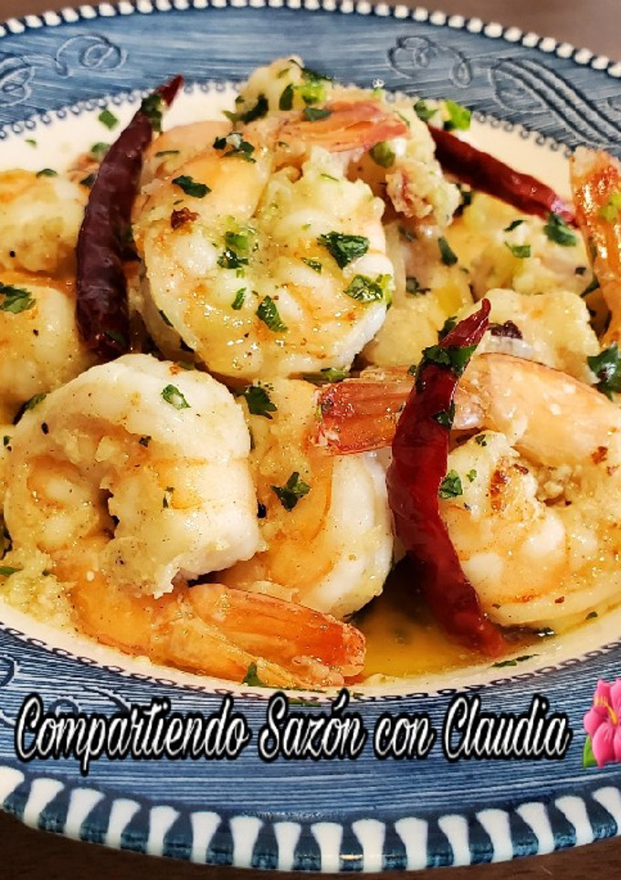 Una foto de Camarones al ajillo🌺