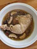 ไก่ตุ๋นเห็ดหอมน้ำซุปใส