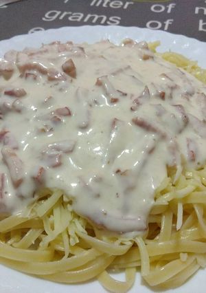 Una foto de Tallarines carbonara