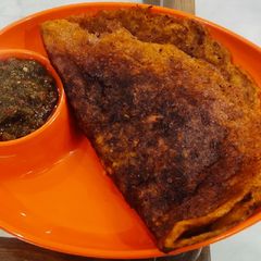 A picture of Hari lahsun Ka chilla.
