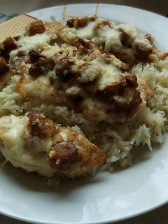 Tepsis csirkemell gombával és sok sajttal 🐥🍄🧀🍾 recept fotója